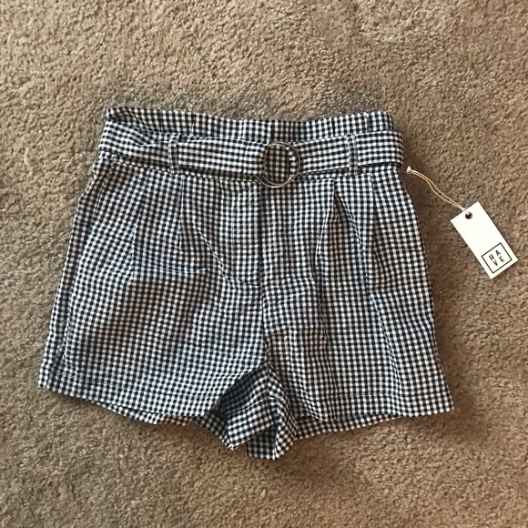 Fashion Nova Pants - 💕Fashion Nova Gingham Shorts💕